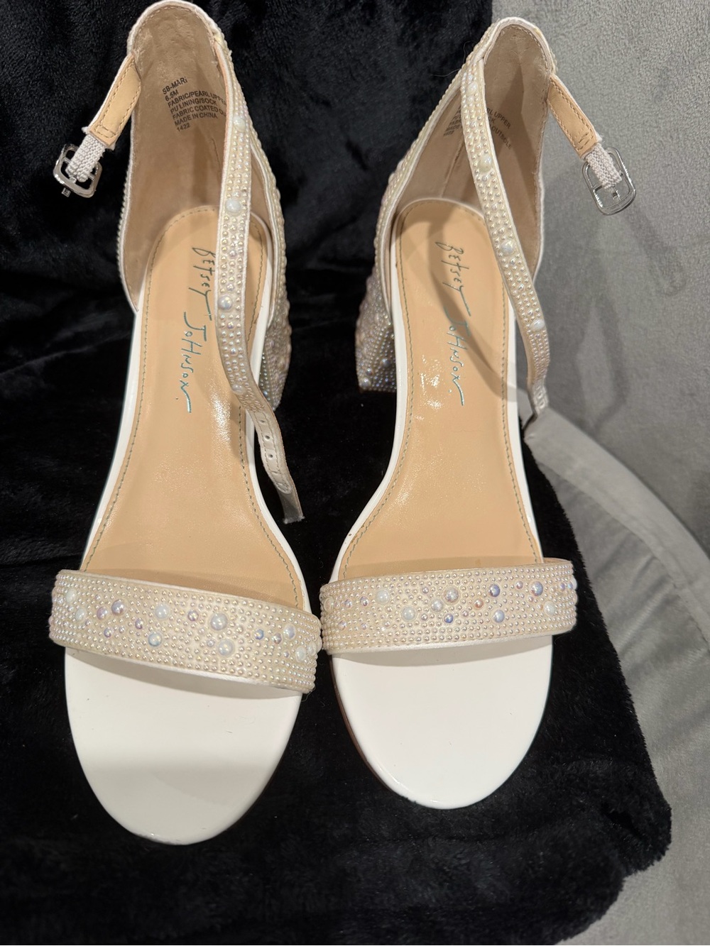 Betsey Johnson Mari sandal in ivory